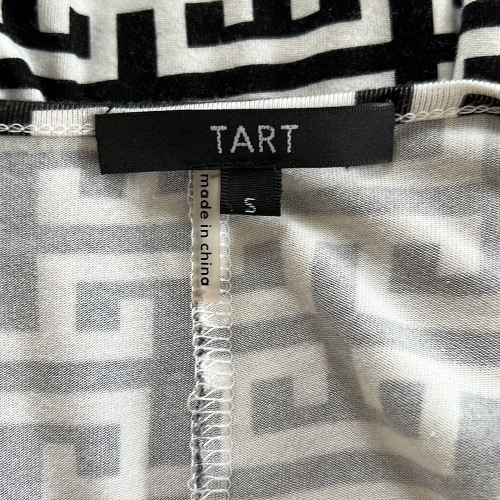 Tart bat wing dress - Picture 4 of 5